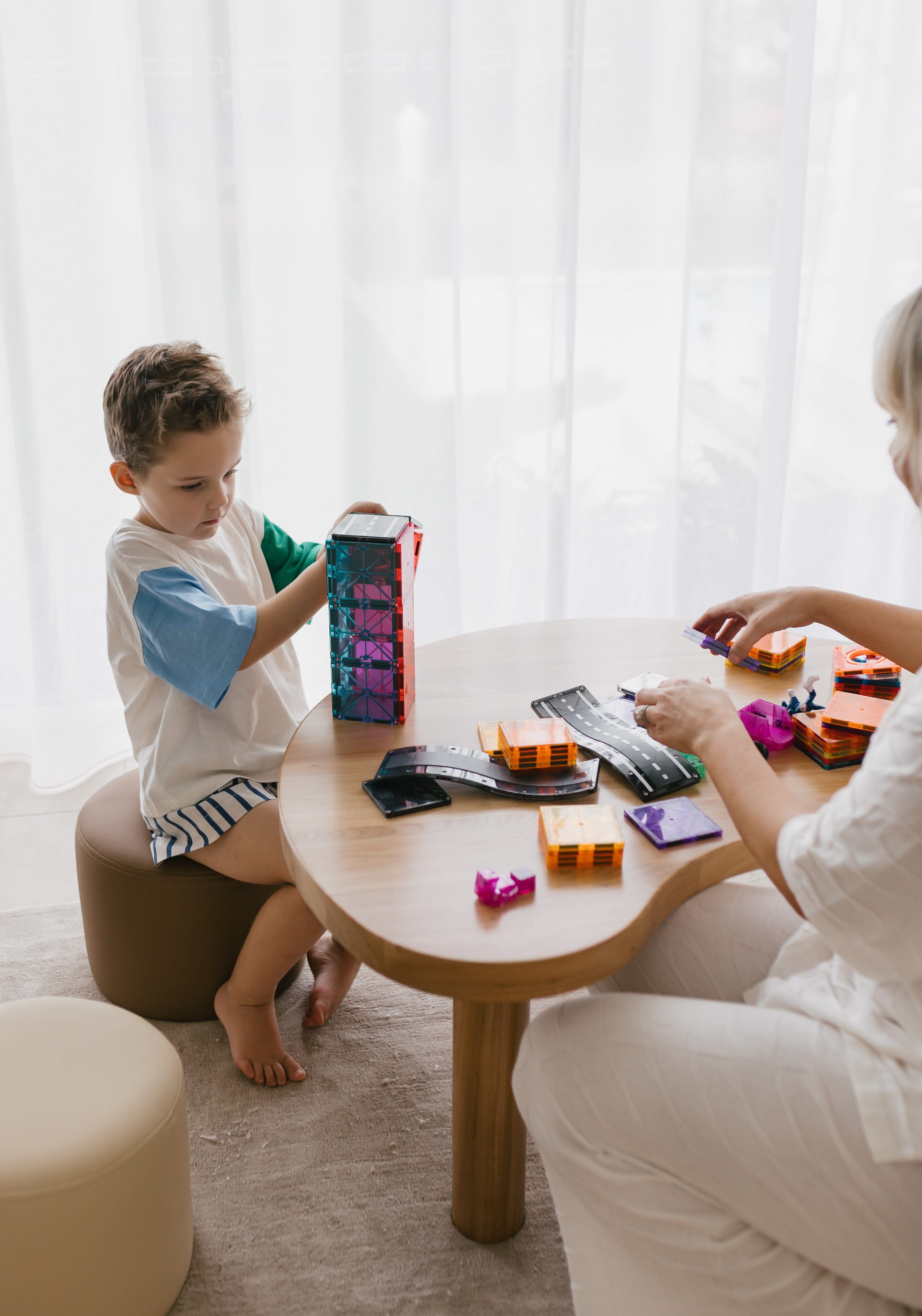 Léon Activity Table