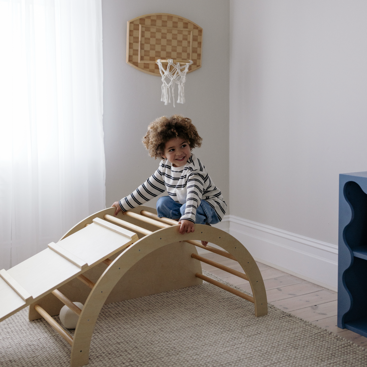 Lune Arch Rocker