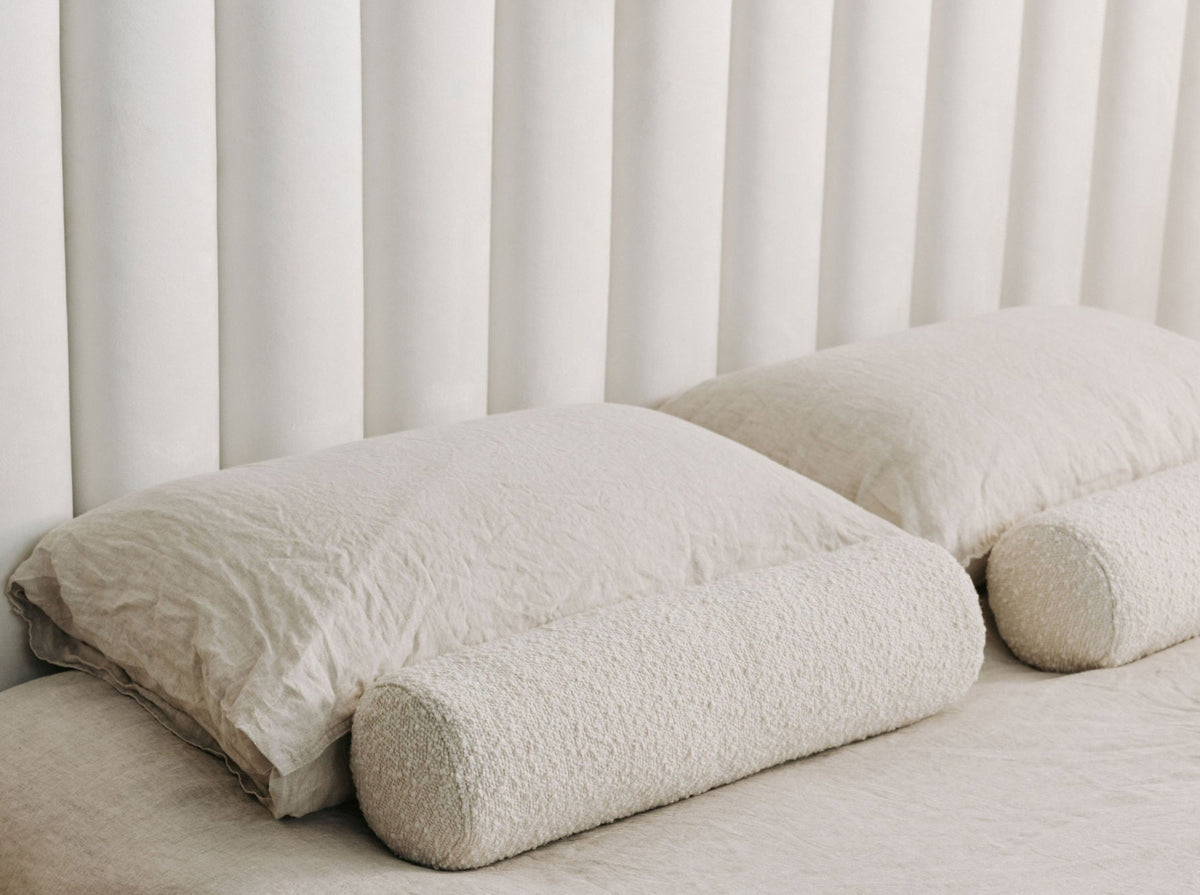 Léna Bolster Cushion