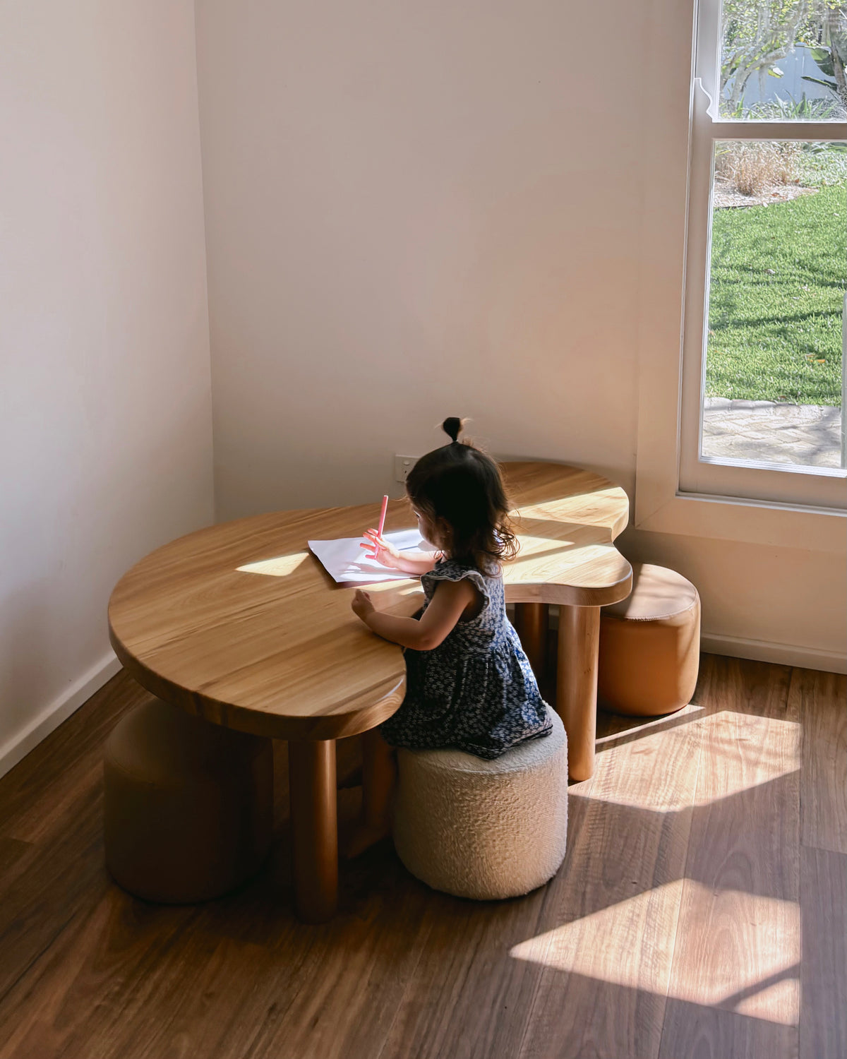 Léon Activity Table