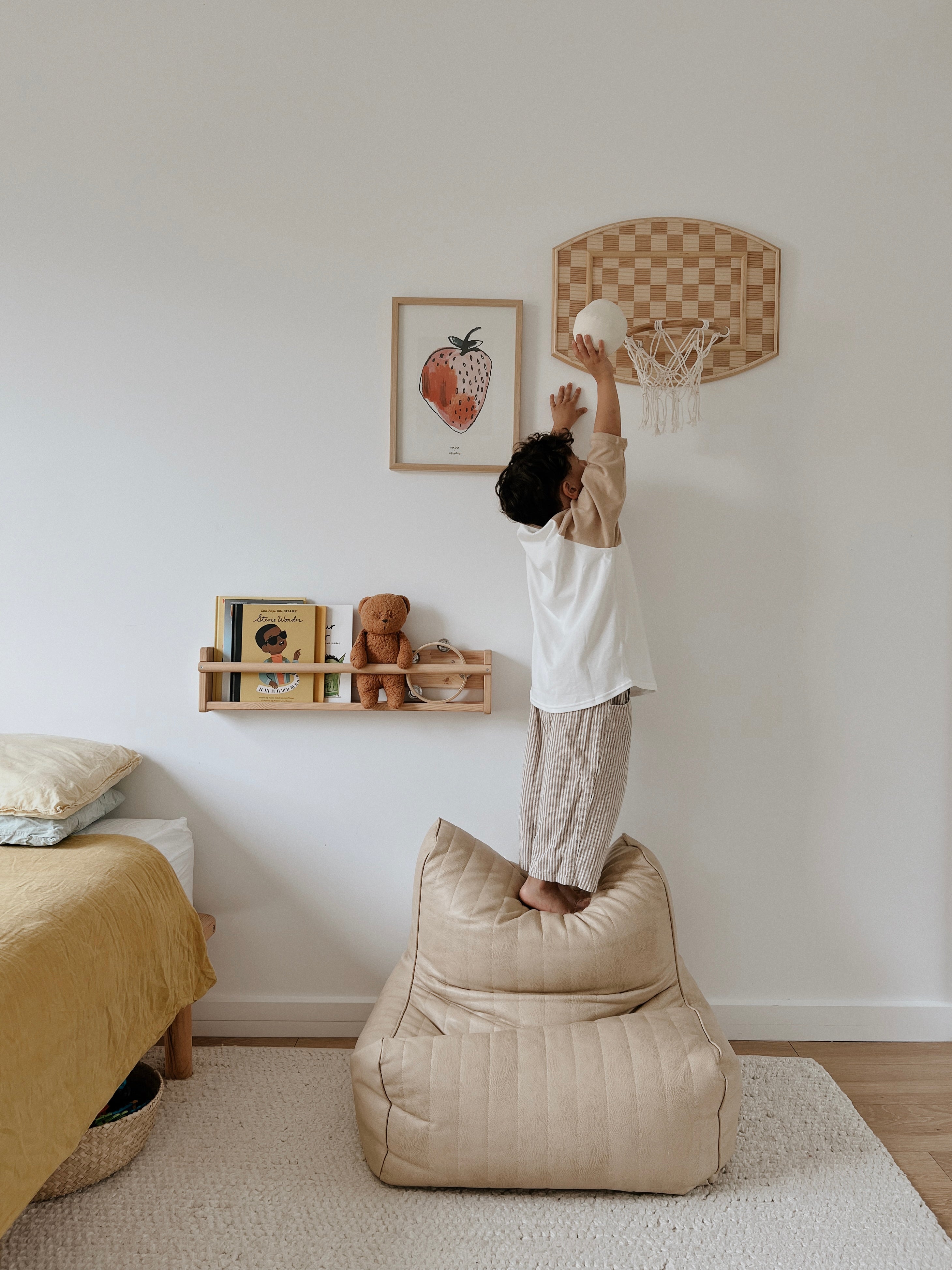 Quinn Basketball Hoop