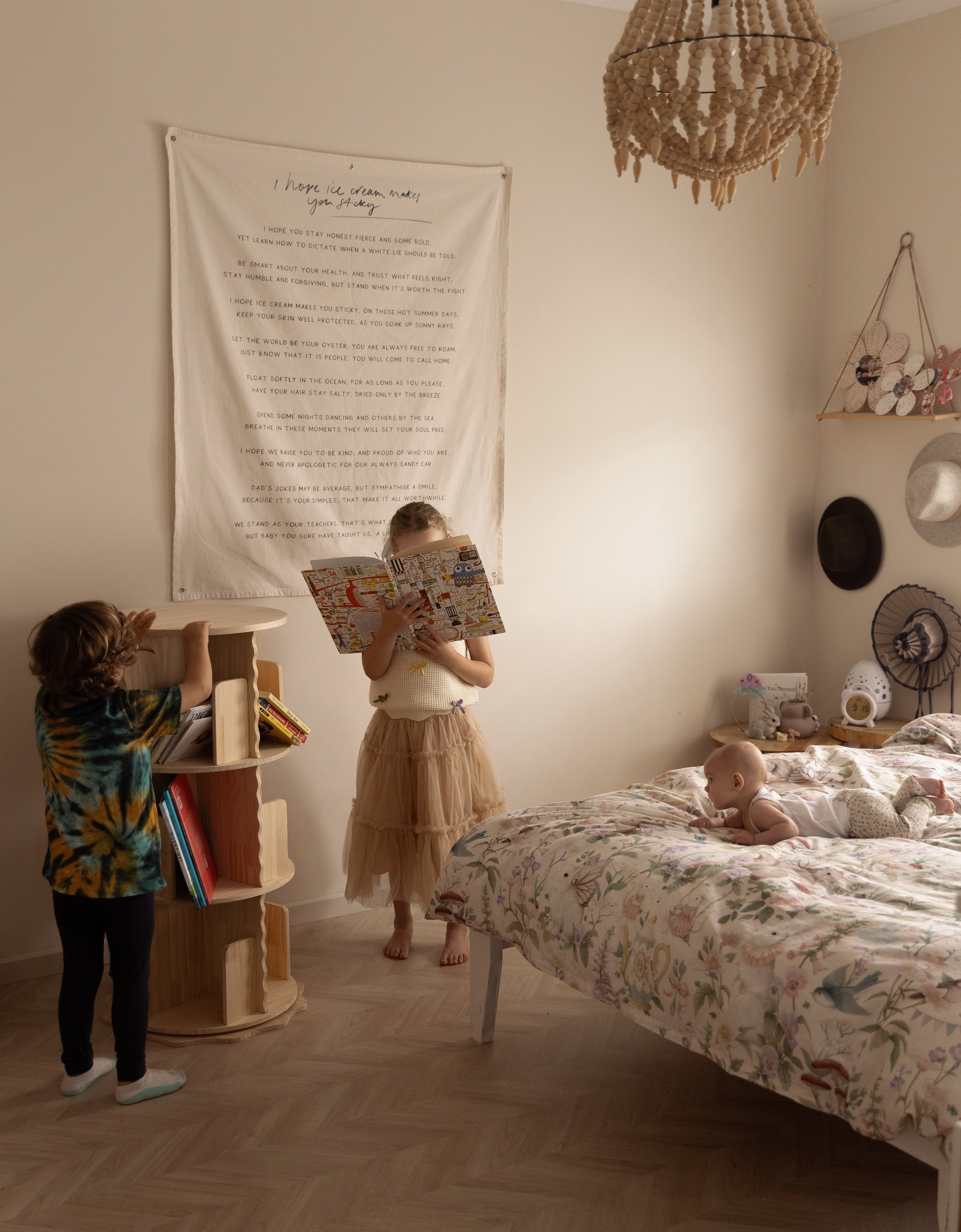 Malo Rotating Bookshelf