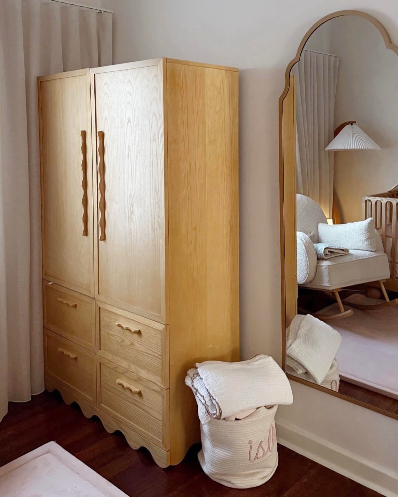 Sacha Wardrobe