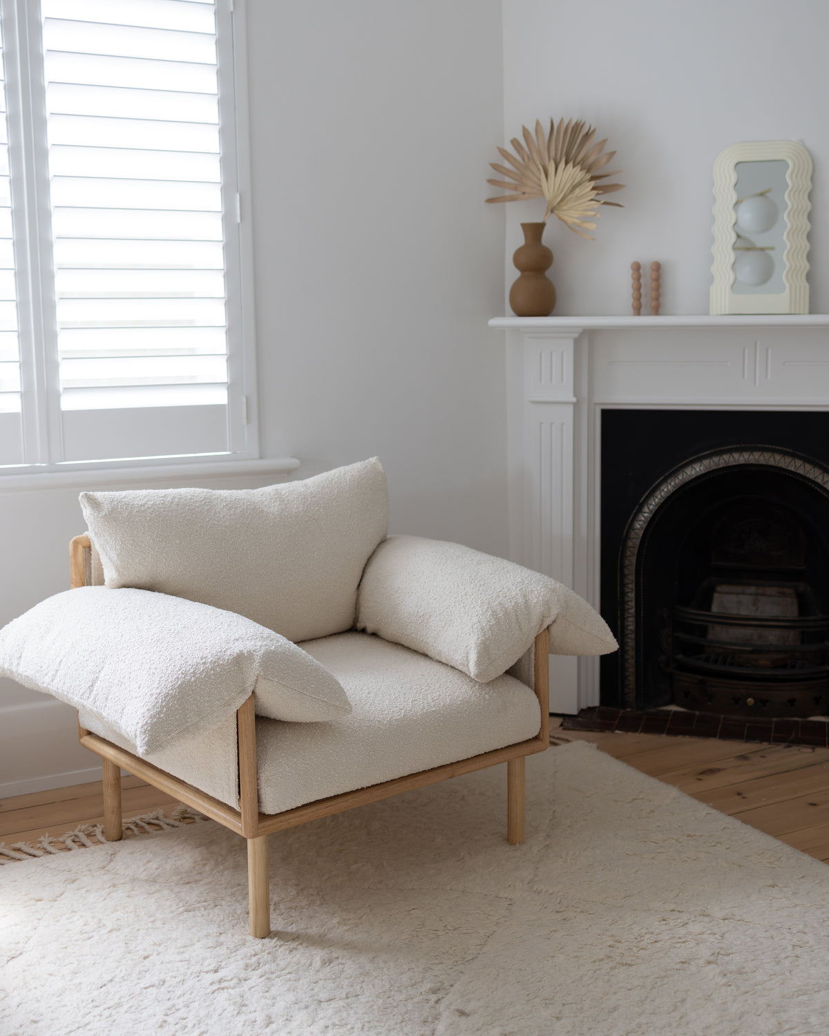 Jolié Rocker & Ottoman