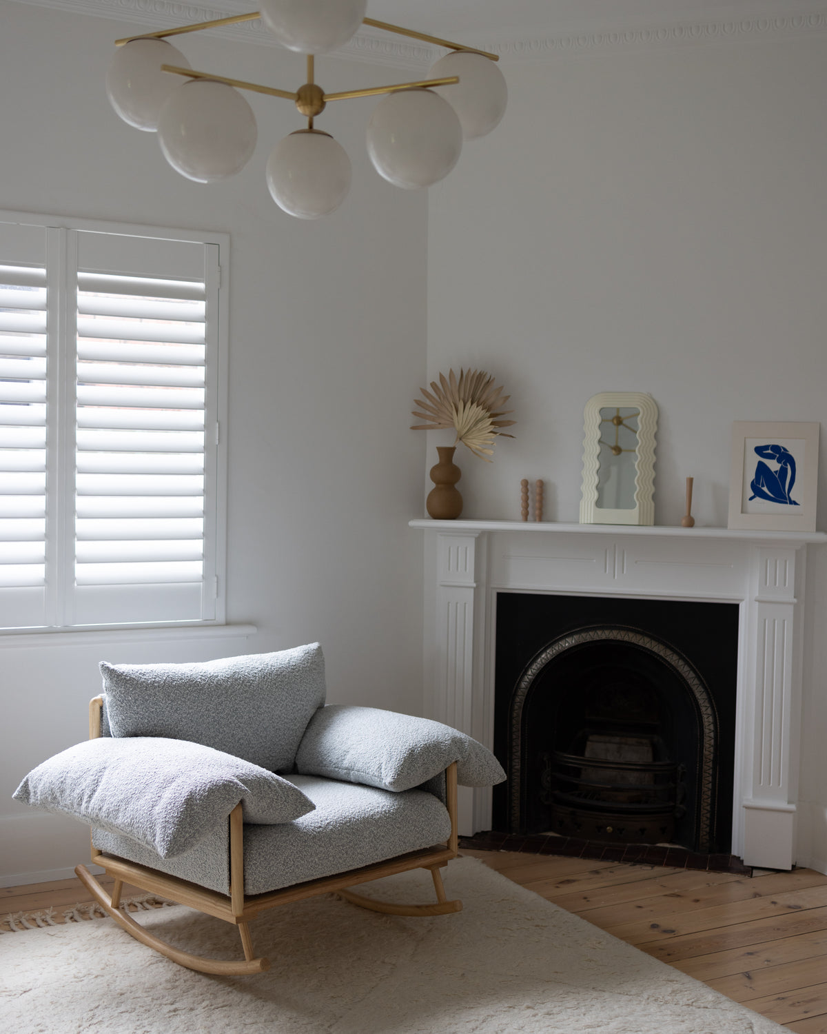 Jolié Rocker & Ottoman